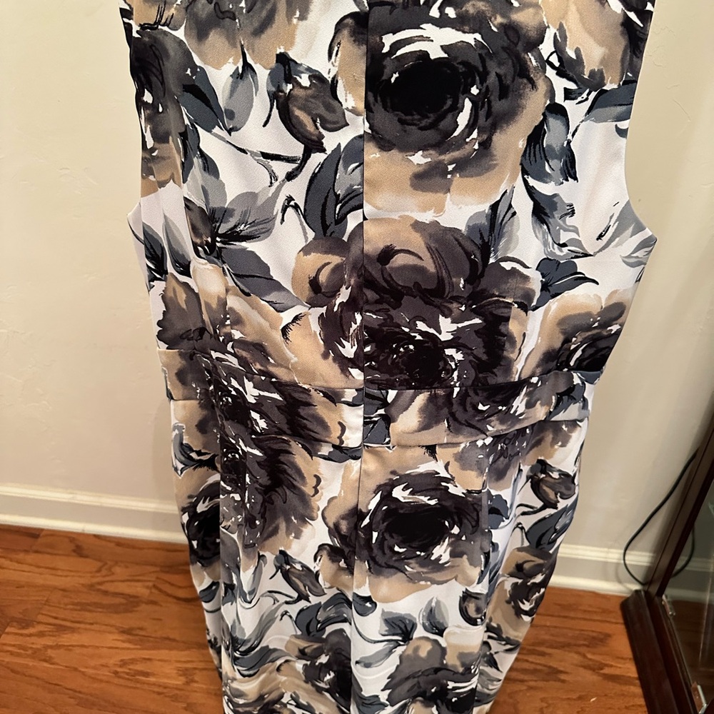 NWOT Floral Sleeveless Dress by Connected Women’s Plus Size 20W - Picture 4 of 9
